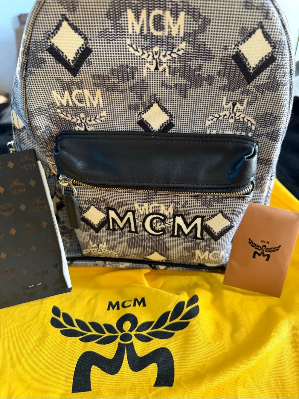 Authentic MCM Denim
Jacquard Backpack In Great Condition Pre-Owned - Picture 3 of 10